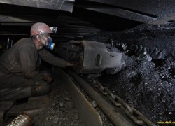 Минэнергоугля рекомендовало с 1 ноября повысить цену угля госшахт